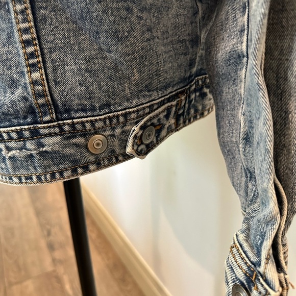 Urban Heritage Festival Acid Wash Distressed Jean Trucker 90s Style Jacket  M - Picture 6 of 12